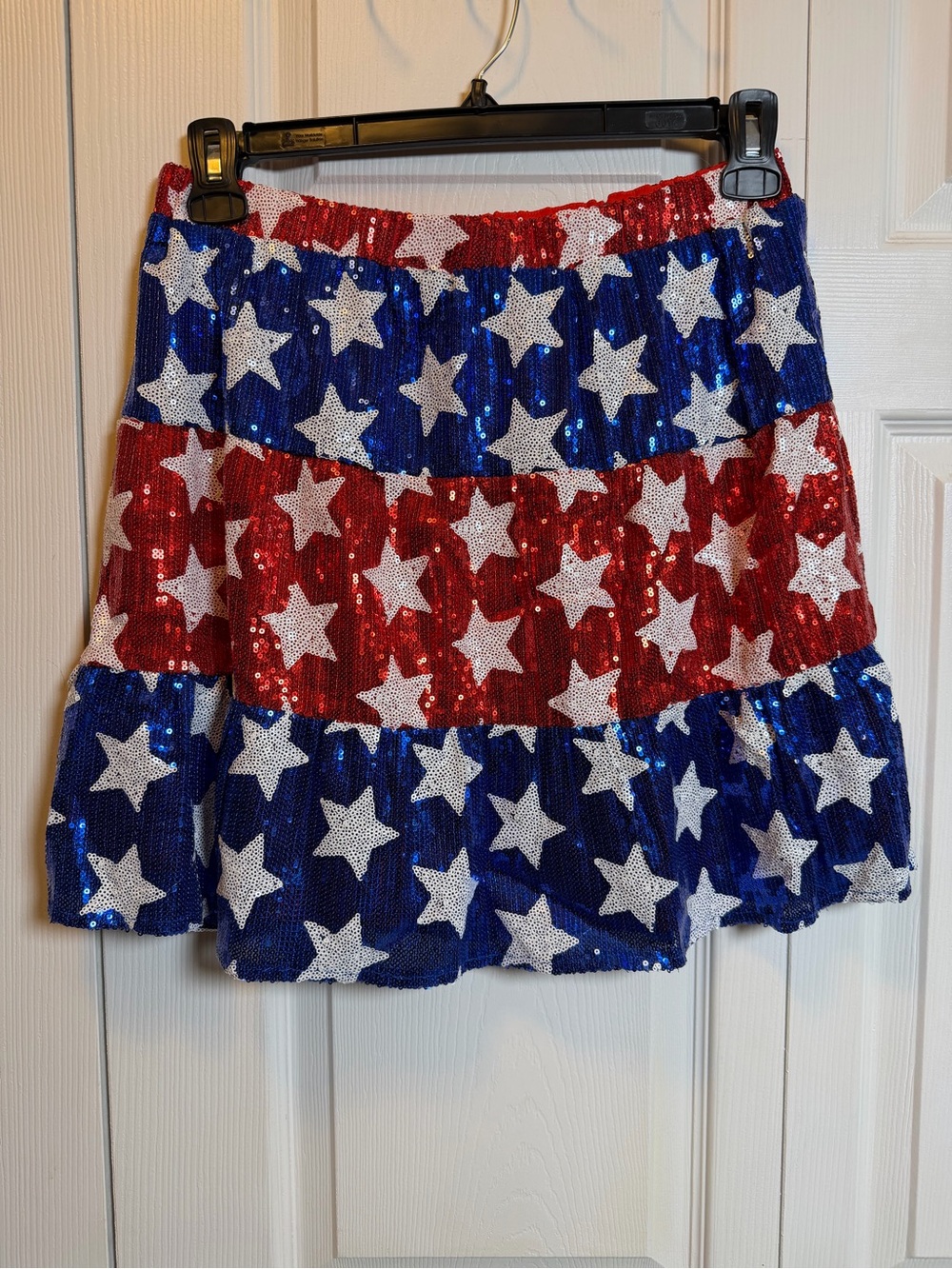 ✨ New with Tags (NWT) BiBi Sequin American Flag Tiered Skirt in Size XL.